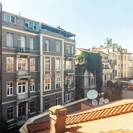 Apartment Eclectic Home 6 Min Walk To Galata Tower Beyoglu